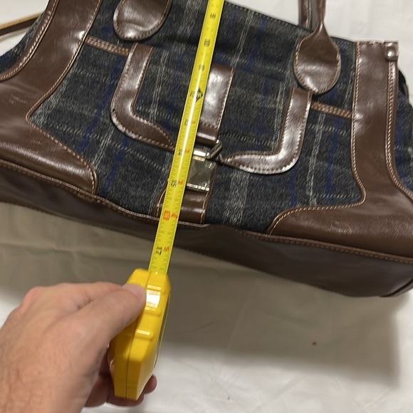 Awesome bag for Fall! Blue, grey & charcoal pattern with accent of brown leather - Picture 8 of 11